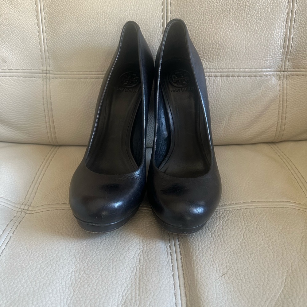 Tory Burch Black Leather Heels 10M